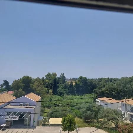 Nikkos Appartement *