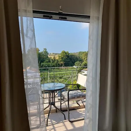 Nikkos Apartment