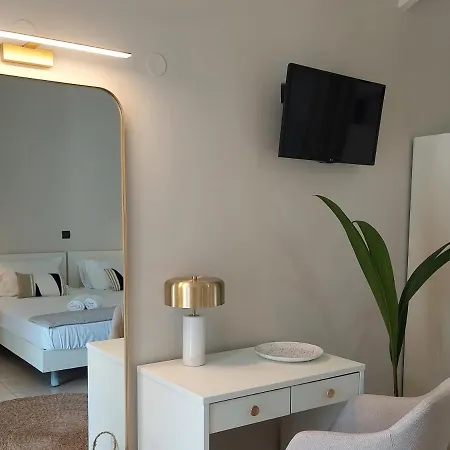 Nikkos Apartment *