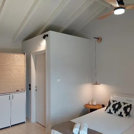 Nikkos Apartment *