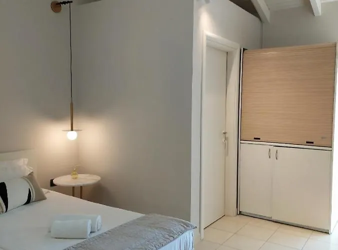 Nikkos * Skala (Kefalonia)